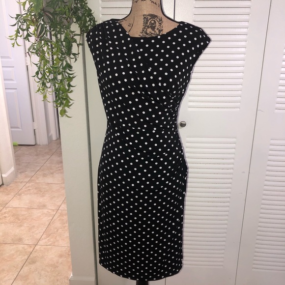 Women dress - Picture 8 of 13